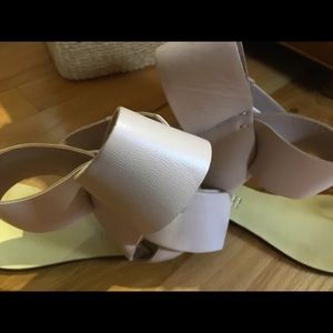 Authentic Aminah Abdul Jillil BlushNude Bow Sandal